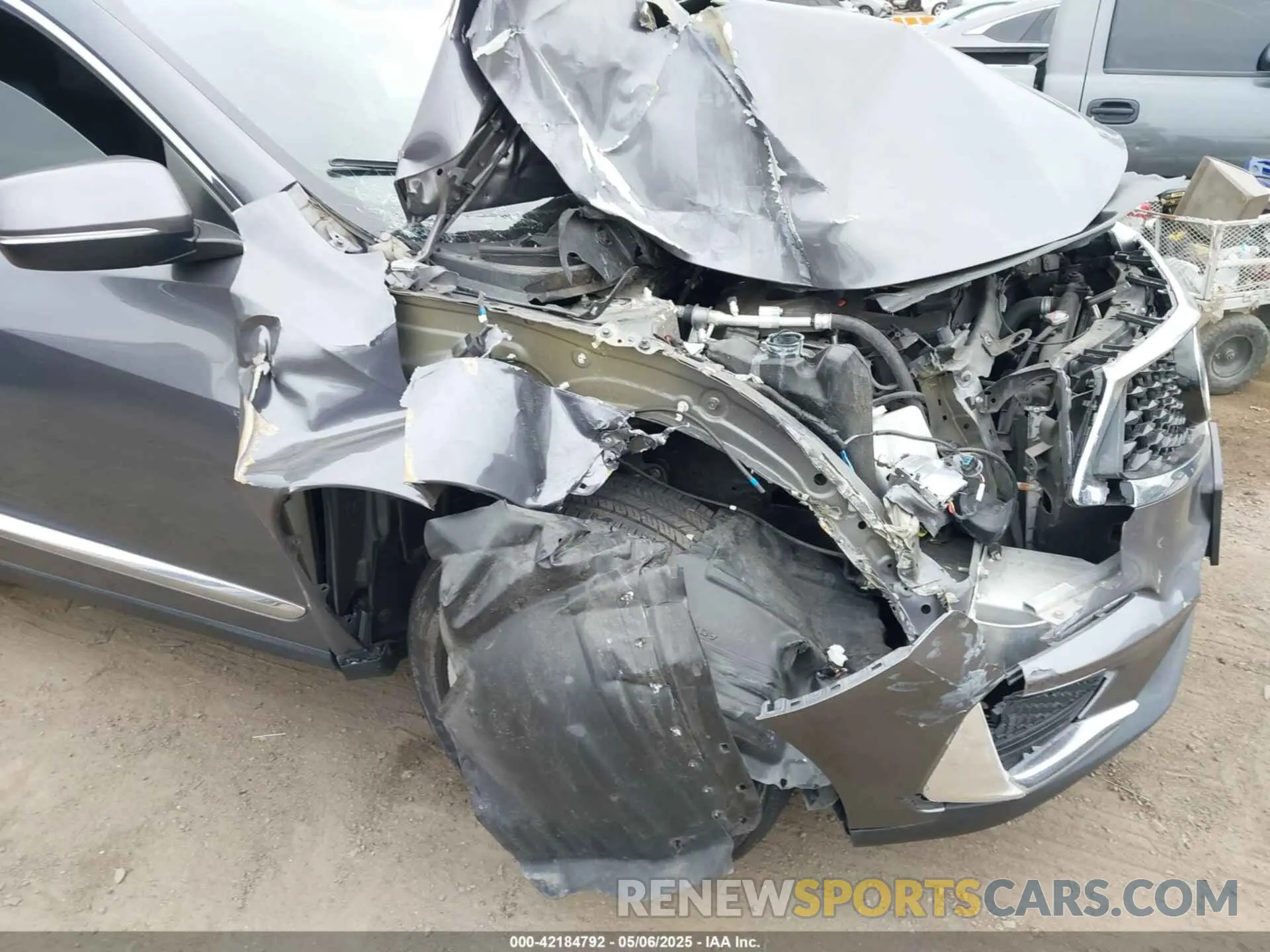 18 Photograph of a damaged car 5J8TC1H39KL000073 ACURA RDX 2019