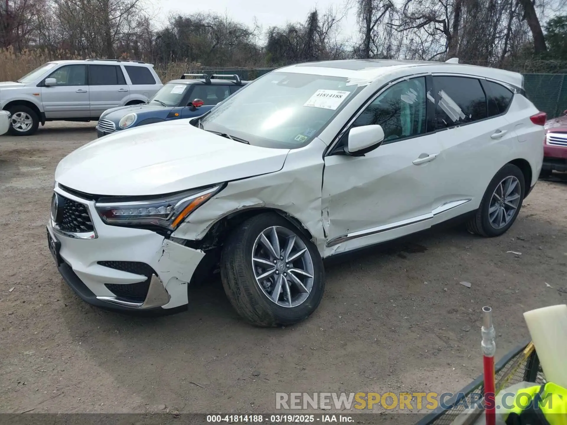 2 Photograph of a damaged car 5J8TC1H52KL011482 ACURA RDX 2019