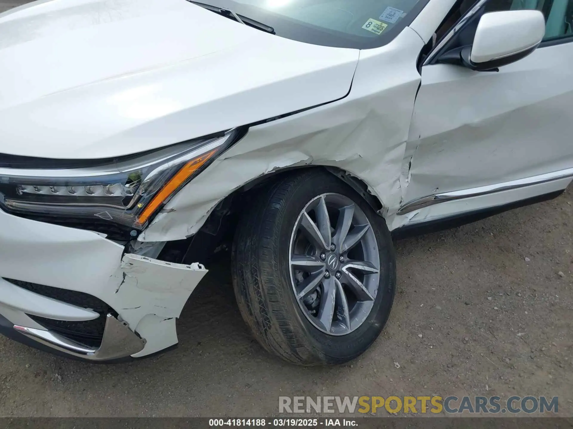 6 Photograph of a damaged car 5J8TC1H52KL011482 ACURA RDX 2019