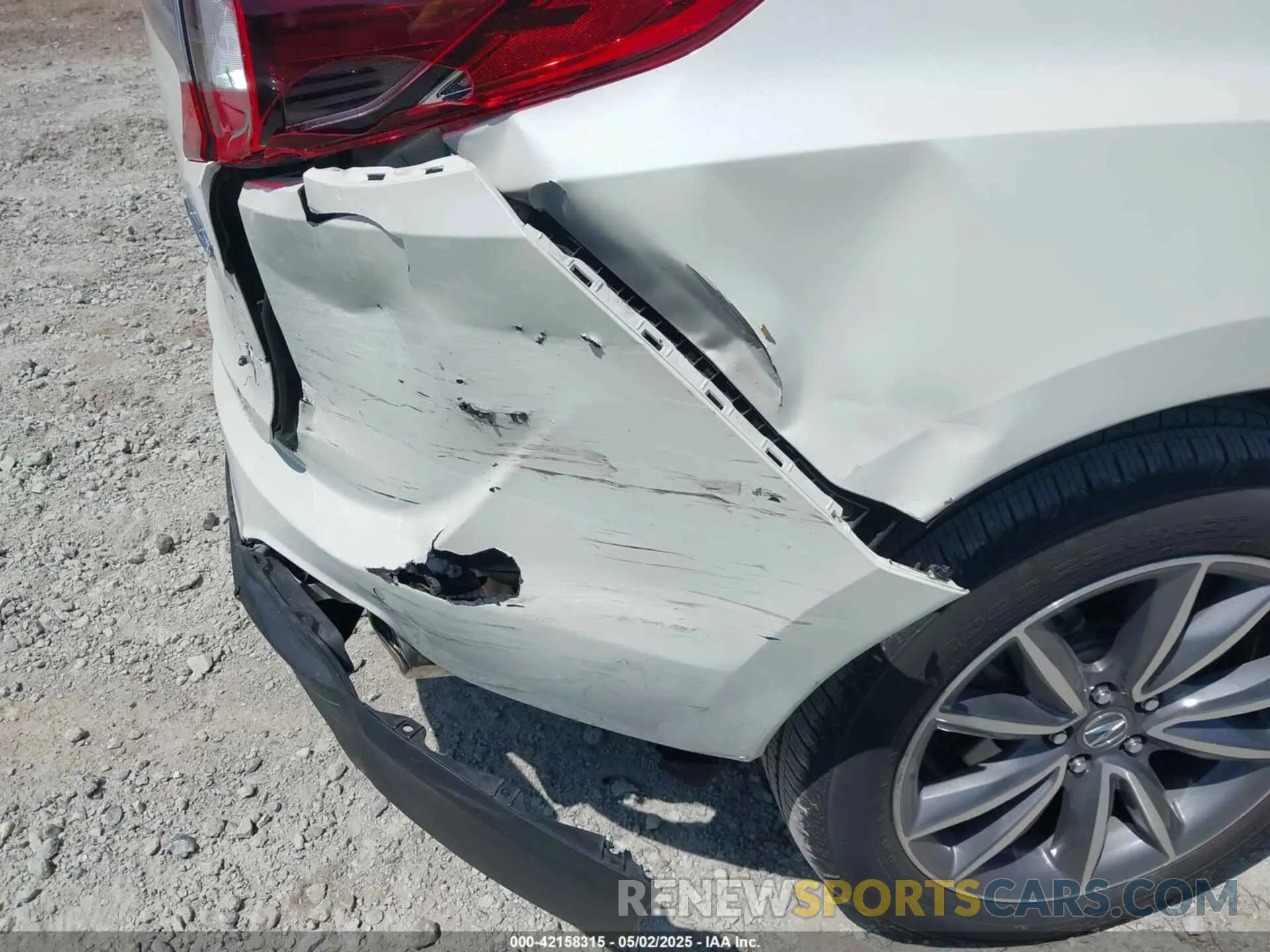 21 Photograph of a damaged car 5J8TC1H53KL007506 ACURA RDX 2019