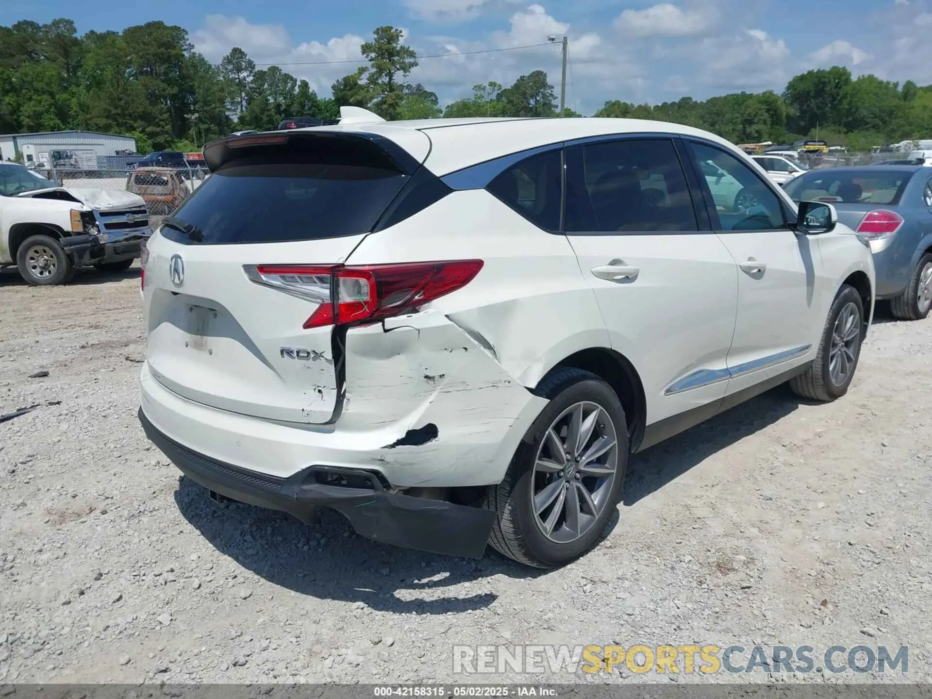 4 Photograph of a damaged car 5J8TC1H53KL007506 ACURA RDX 2019