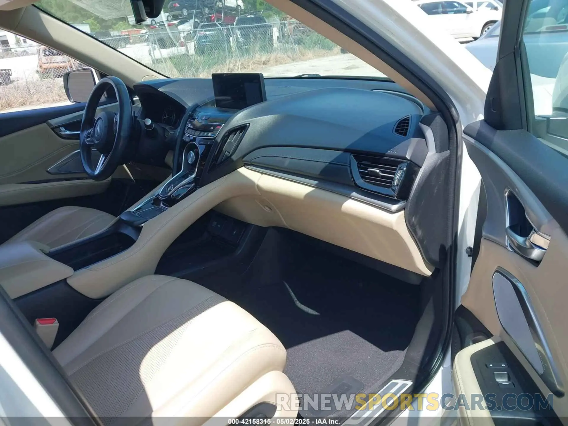 5 Photograph of a damaged car 5J8TC1H53KL007506 ACURA RDX 2019