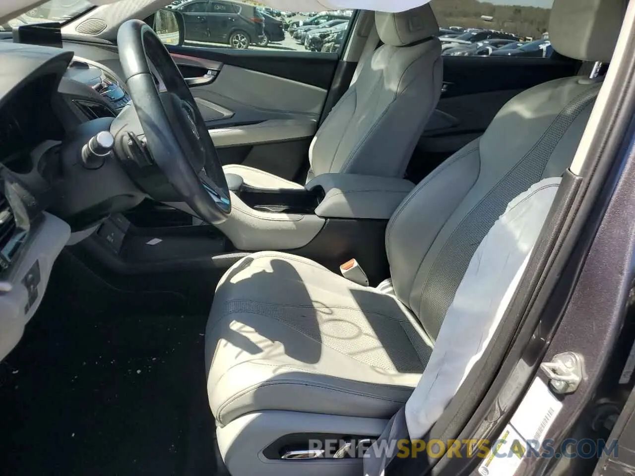 7 Photograph of a damaged car 5J8TC1H54KL013072 ACURA RDX 2019