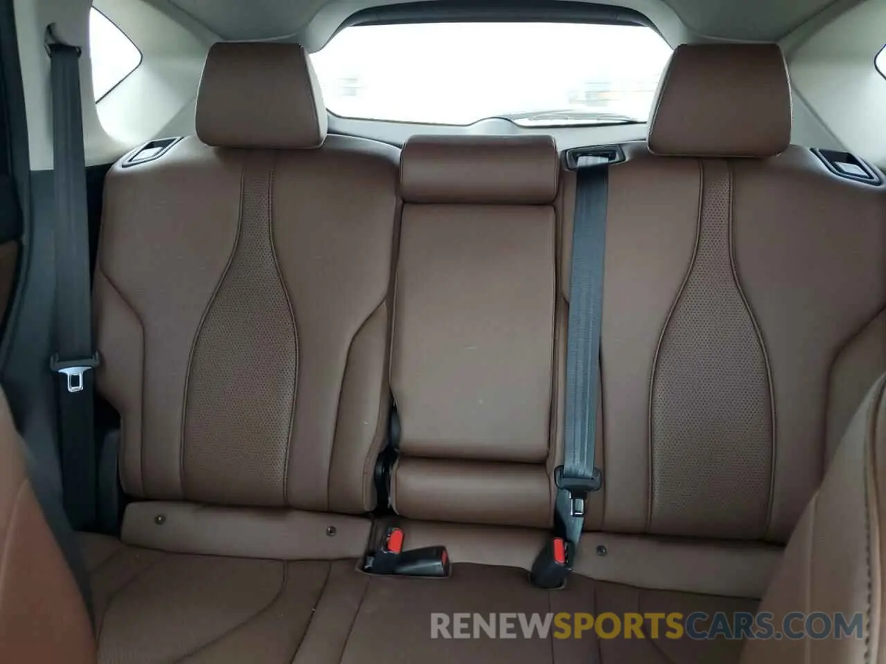 10 Photograph of a damaged car 5J8TC1H5XKL010600 ACURA RDX 2019