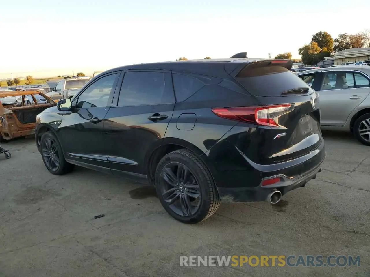 2 Photograph of a damaged car 5J8TC1H61KL008131 ACURA RDX 2019