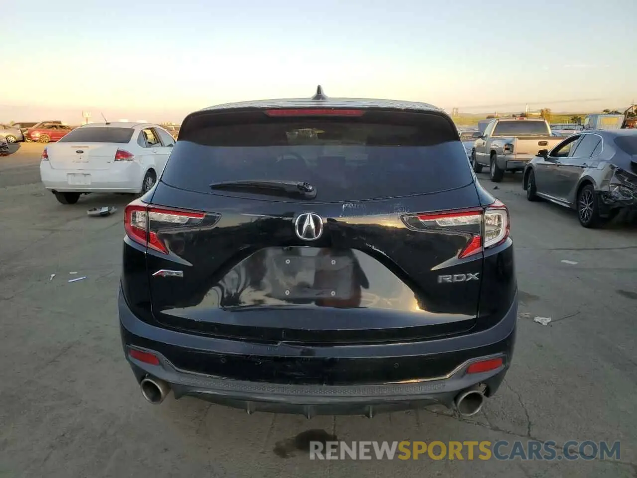 6 Photograph of a damaged car 5J8TC1H61KL008131 ACURA RDX 2019