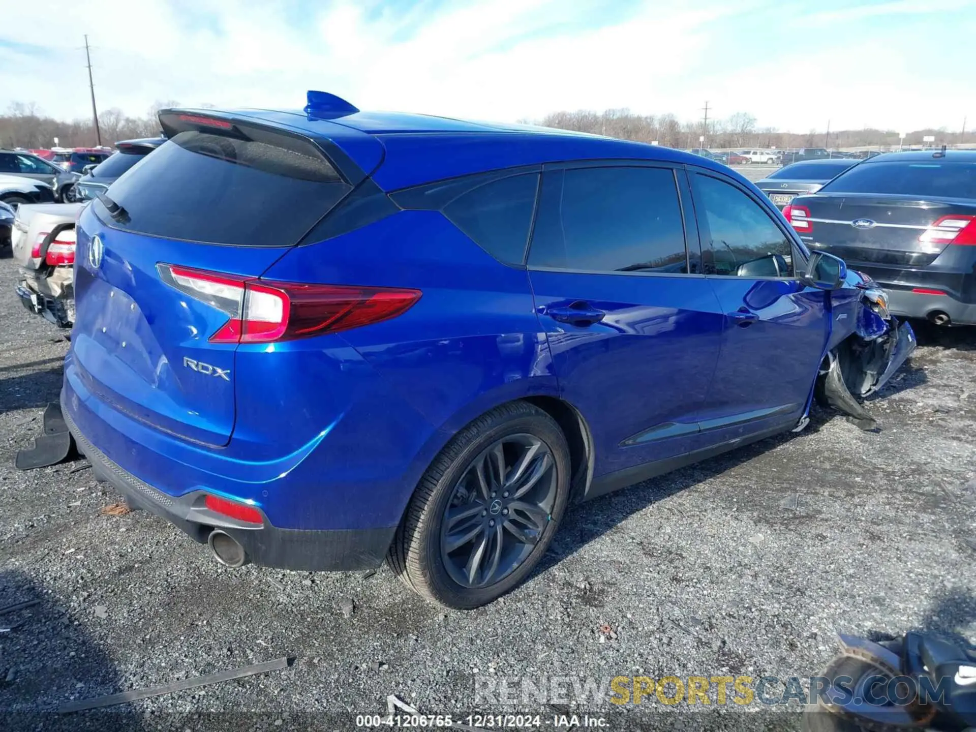 4 Photograph of a damaged car 5J8TC1H62KL015542 ACURA RDX 2019