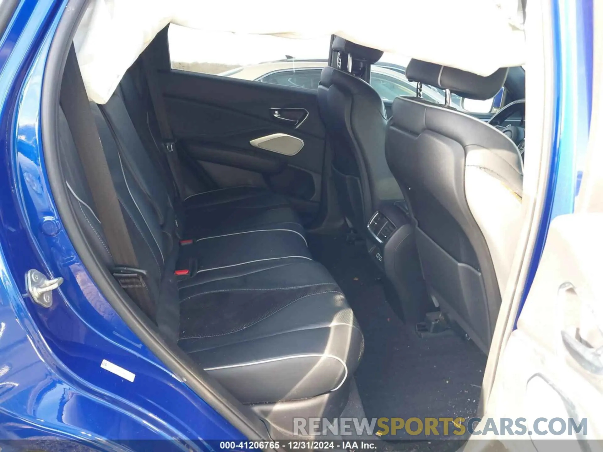 8 Photograph of a damaged car 5J8TC1H62KL015542 ACURA RDX 2019