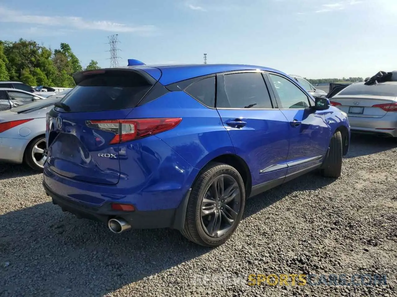 3 Photograph of a damaged car 5J8TC1H64KL004963 ACURA RDX 2019