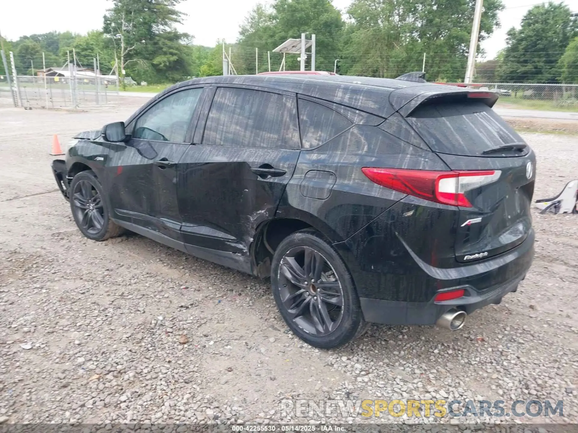 3 Photograph of a damaged car 5J8TC1H64KL012058 ACURA RDX 2019