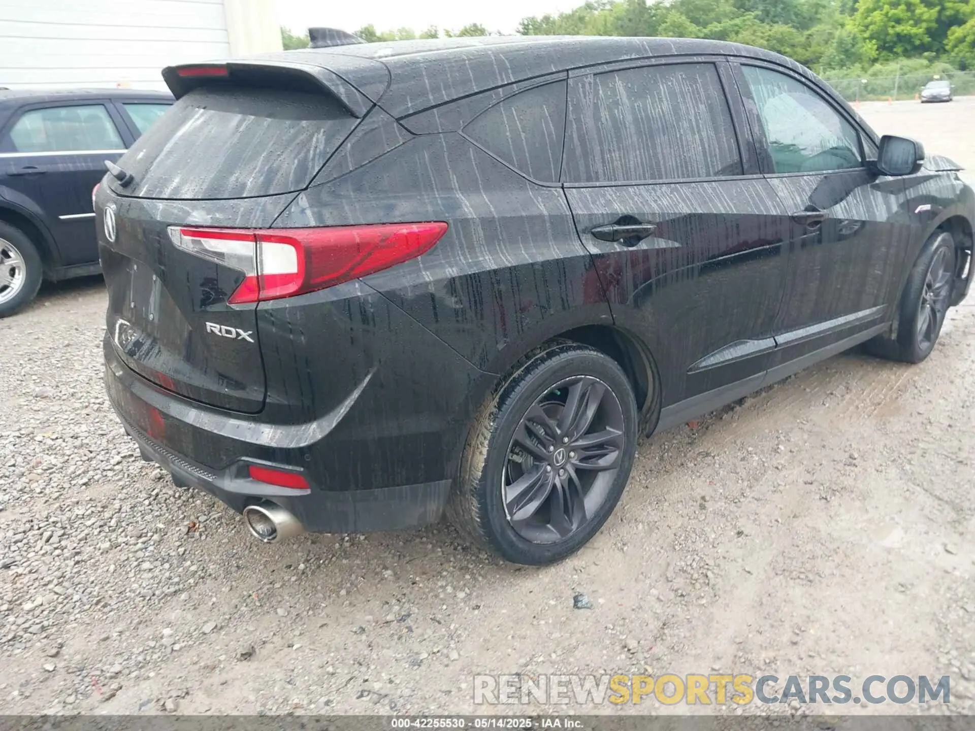 4 Photograph of a damaged car 5J8TC1H64KL012058 ACURA RDX 2019
