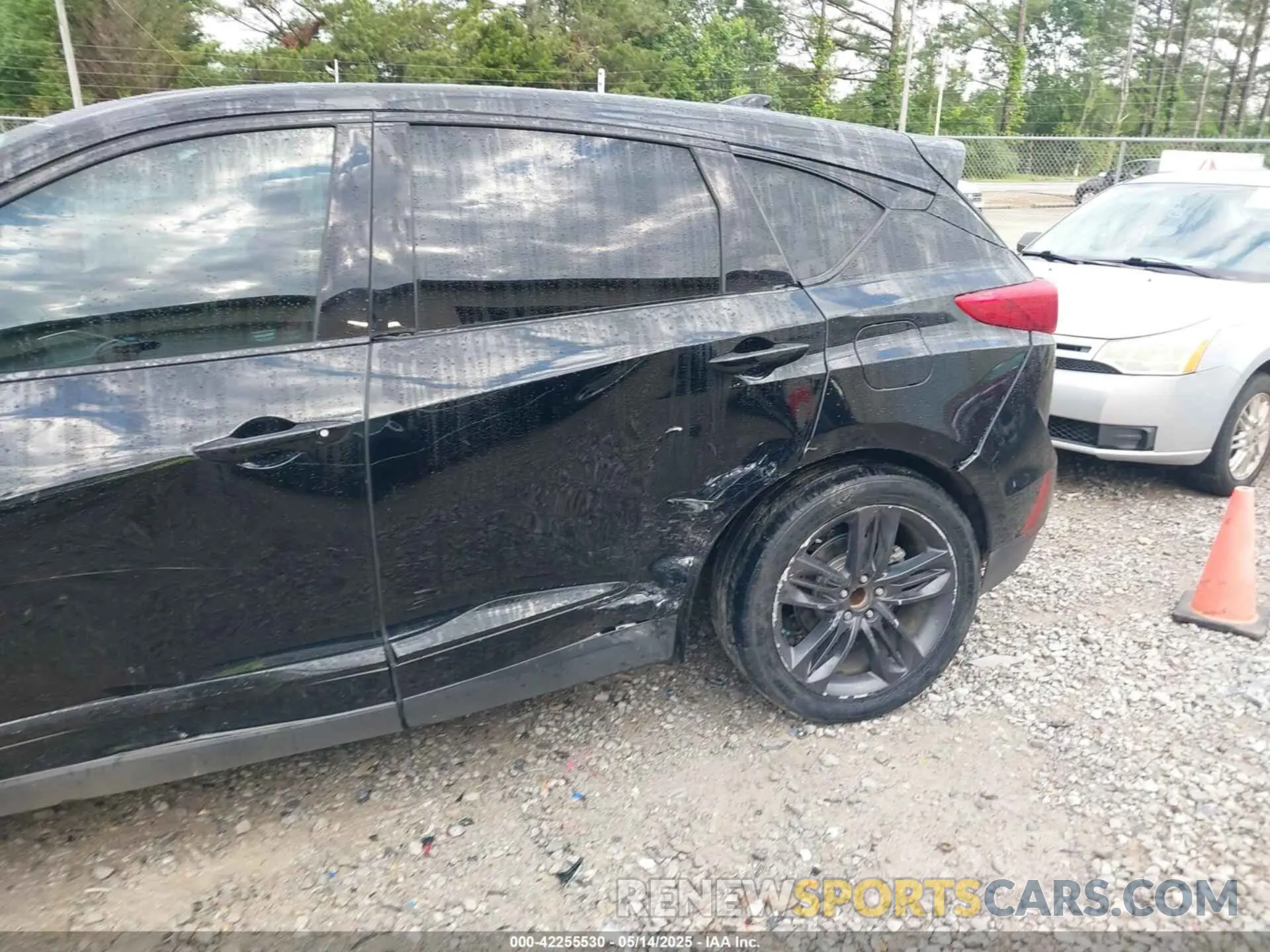 6 Photograph of a damaged car 5J8TC1H64KL012058 ACURA RDX 2019