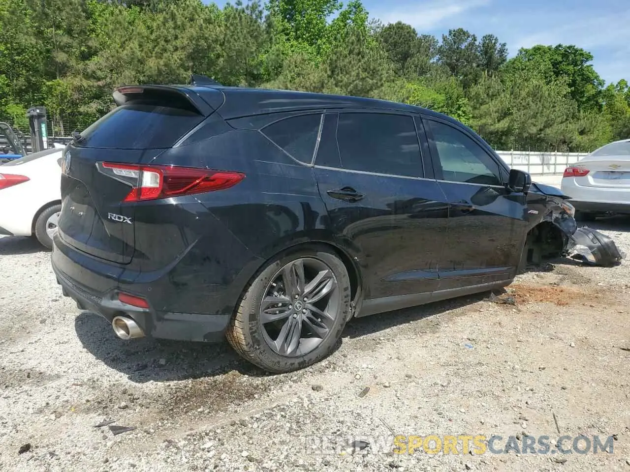 3 Photograph of a damaged car 5J8TC1H67KL017934 ACURA RDX 2019
