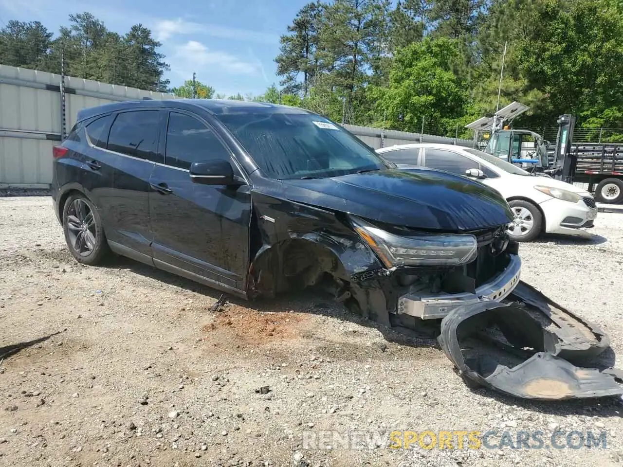 4 Photograph of a damaged car 5J8TC1H67KL017934 ACURA RDX 2019