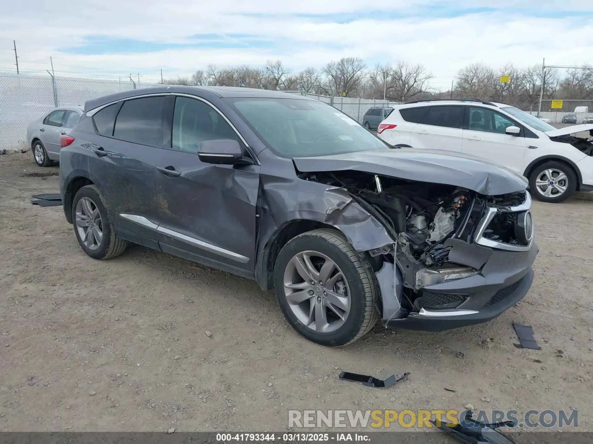 1 Photograph of a damaged car 5J8TC1H71KL008218 ACURA RDX 2019