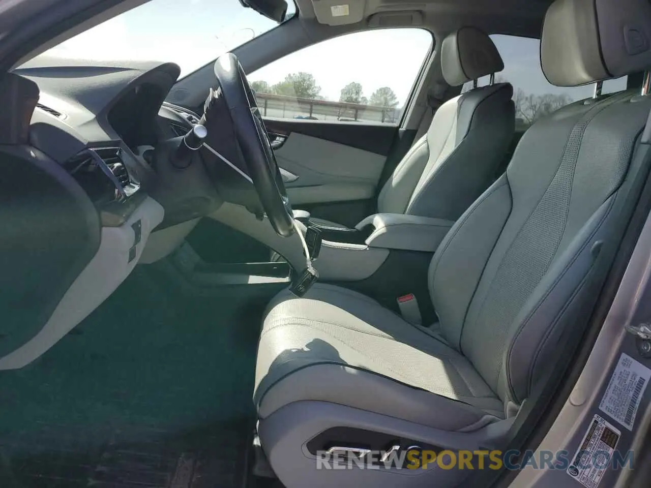 7 Photograph of a damaged car 5J8TC1H73KL007426 ACURA RDX 2019