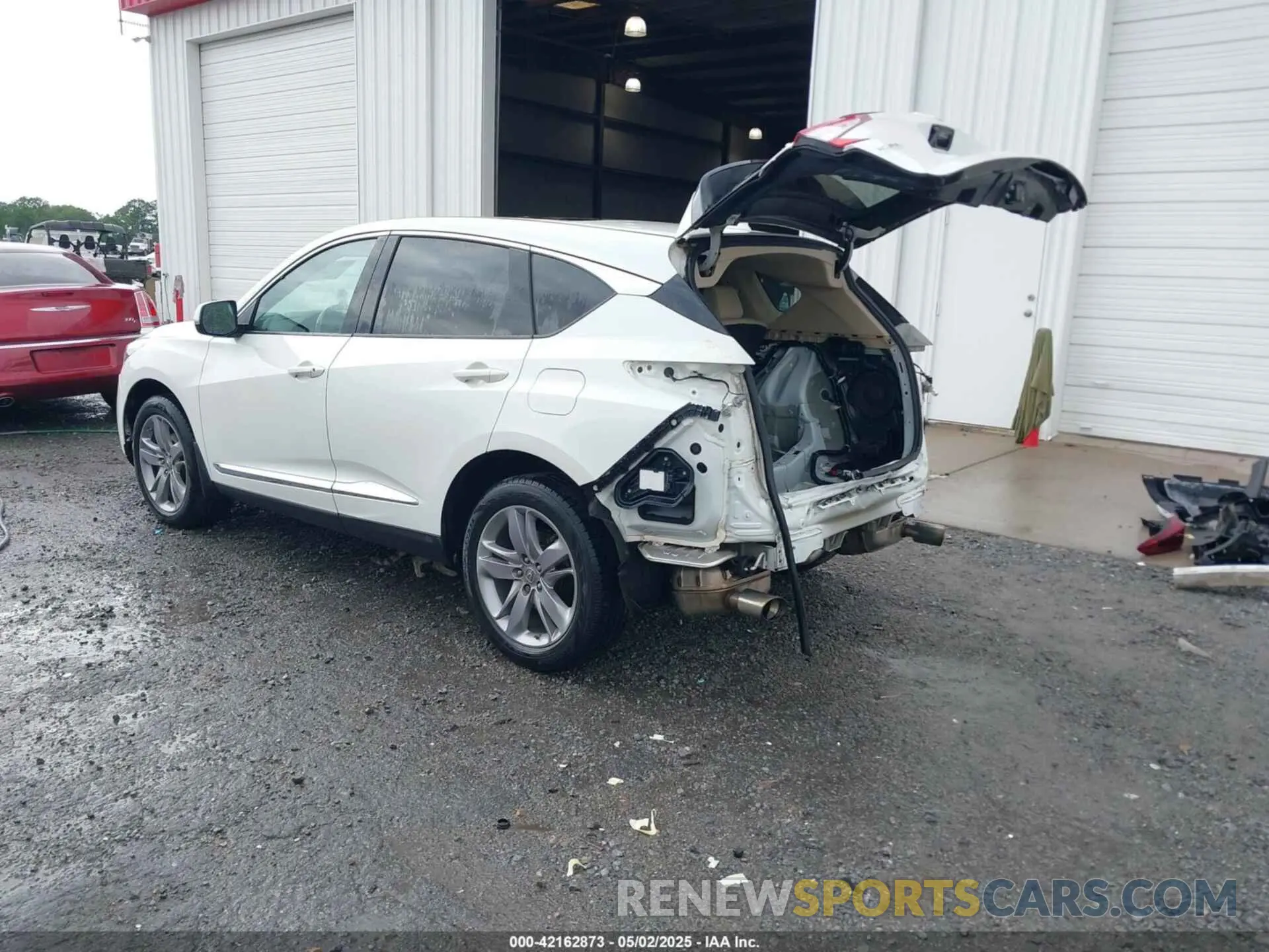 3 Photograph of a damaged car 5J8TC1H73KL023559 ACURA RDX 2019