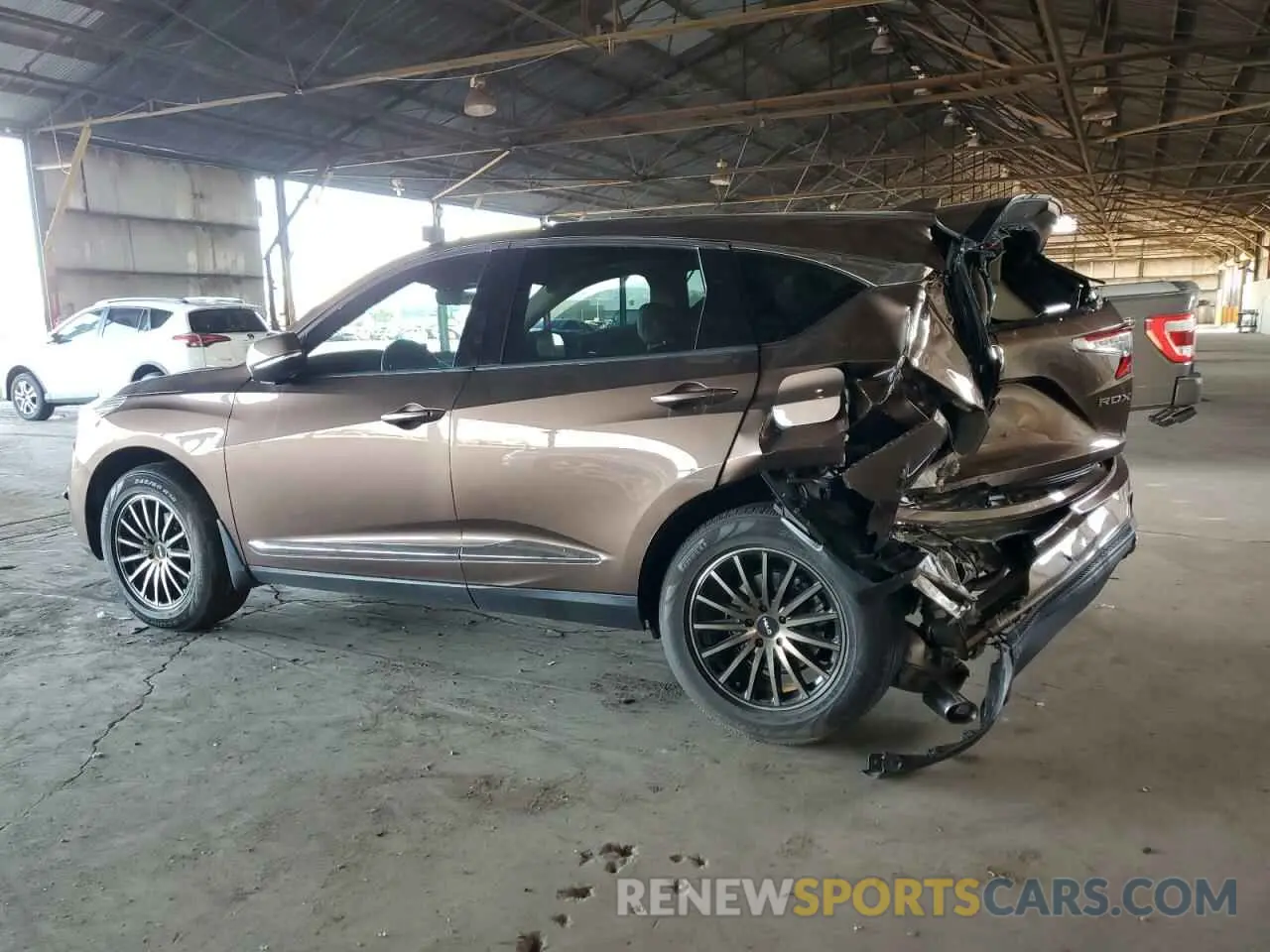 2 Photograph of a damaged car 5J8TC1H76KL008358 ACURA RDX 2019