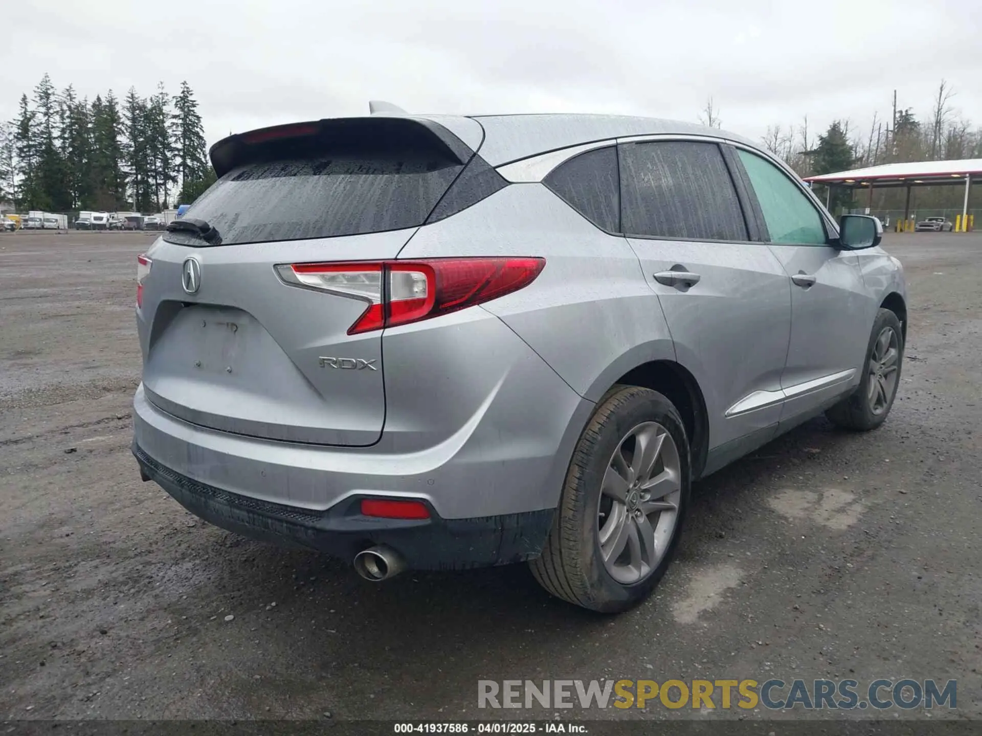 4 Photograph of a damaged car 5J8TC1H76KL024947 ACURA RDX 2019