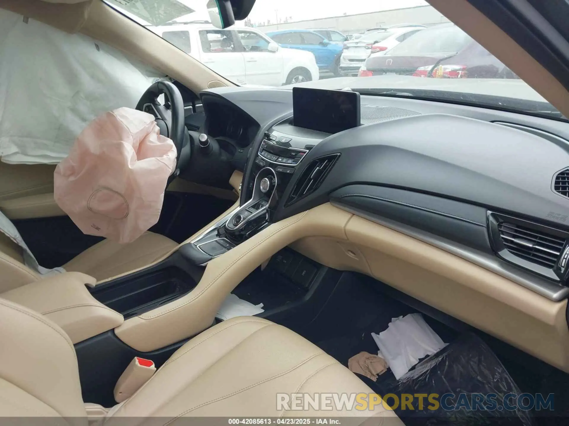 5 Photograph of a damaged car 5J8TC2H31KL017892 ACURA RDX 2019