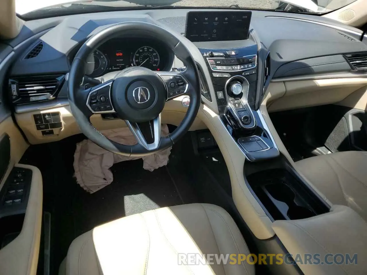 8 Photograph of a damaged car 5J8TC2H31KL028875 ACURA RDX 2019