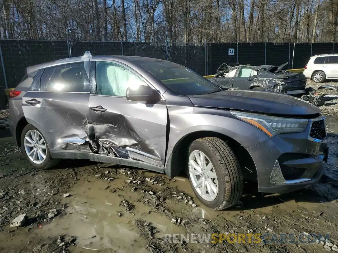 4 Photograph of a damaged car 5J8TC2H33KL010121 ACURA RDX 2019