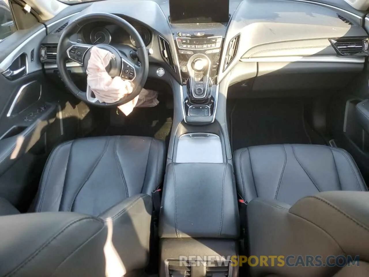 8 Photograph of a damaged car 5J8TC2H33KL010121 ACURA RDX 2019