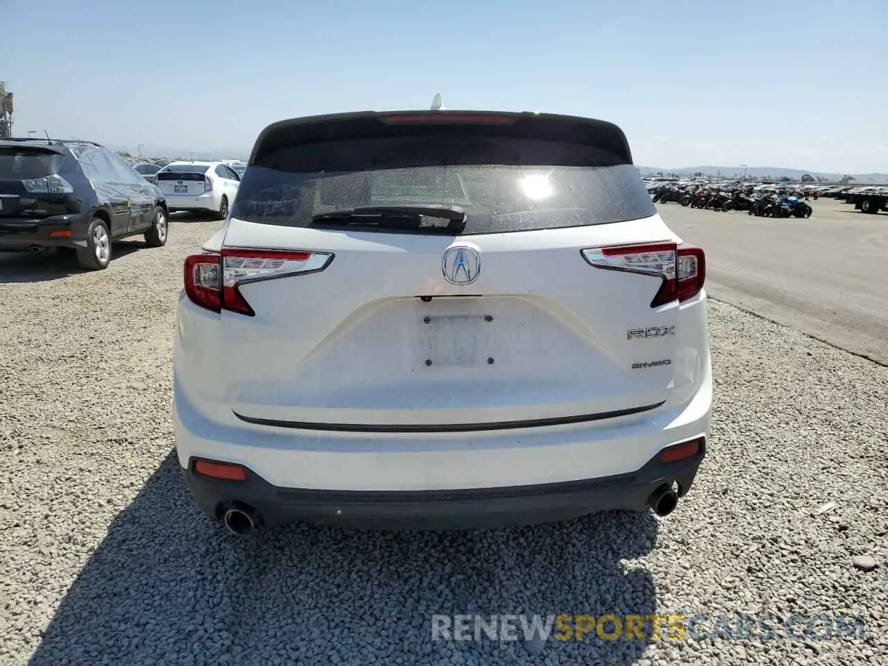 6 Photograph of a damaged car 5J8TC2H35KL040334 ACURA RDX 2019