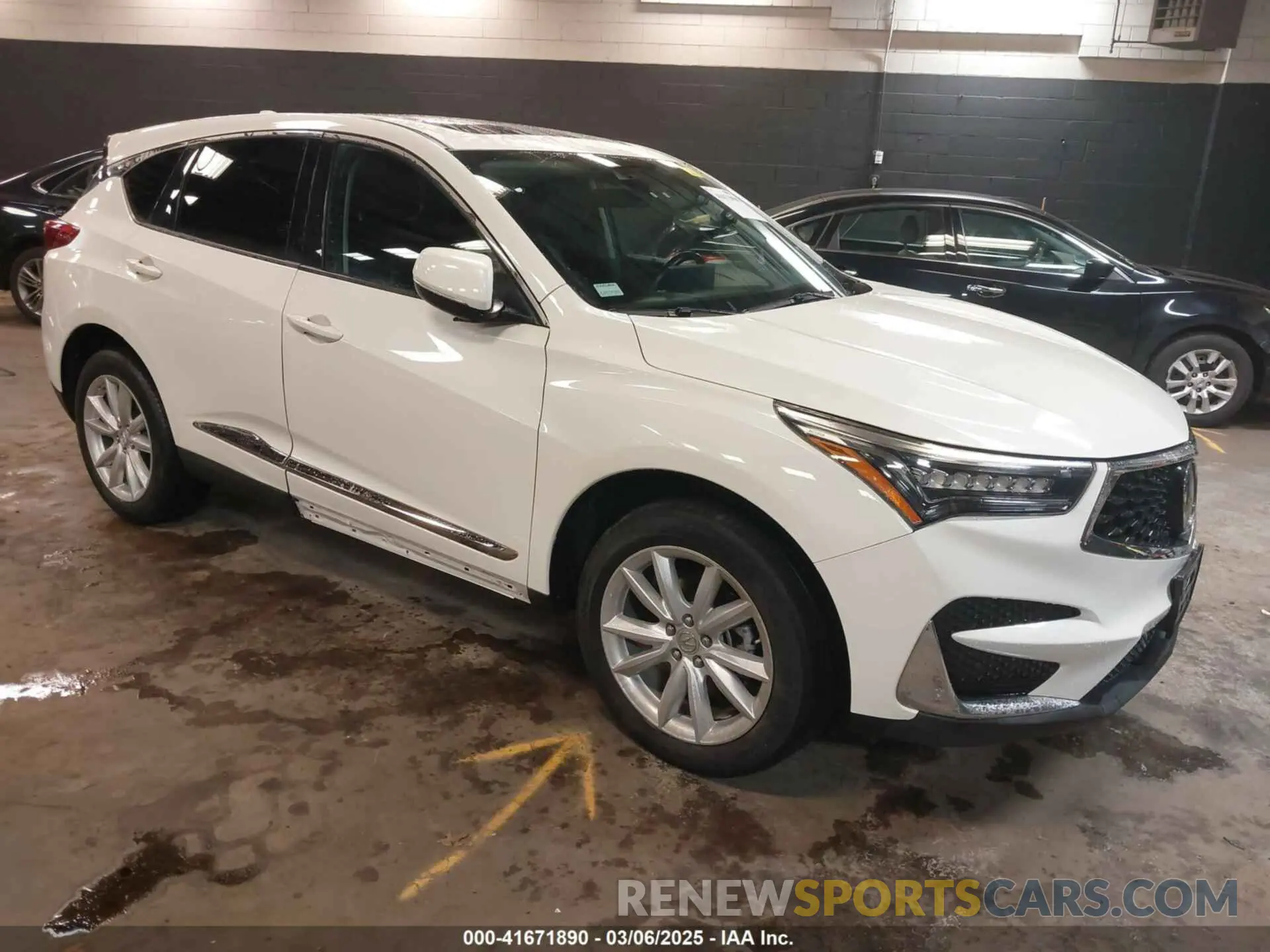 1 Photograph of a damaged car 5J8TC2H38KL002225 ACURA RDX 2019