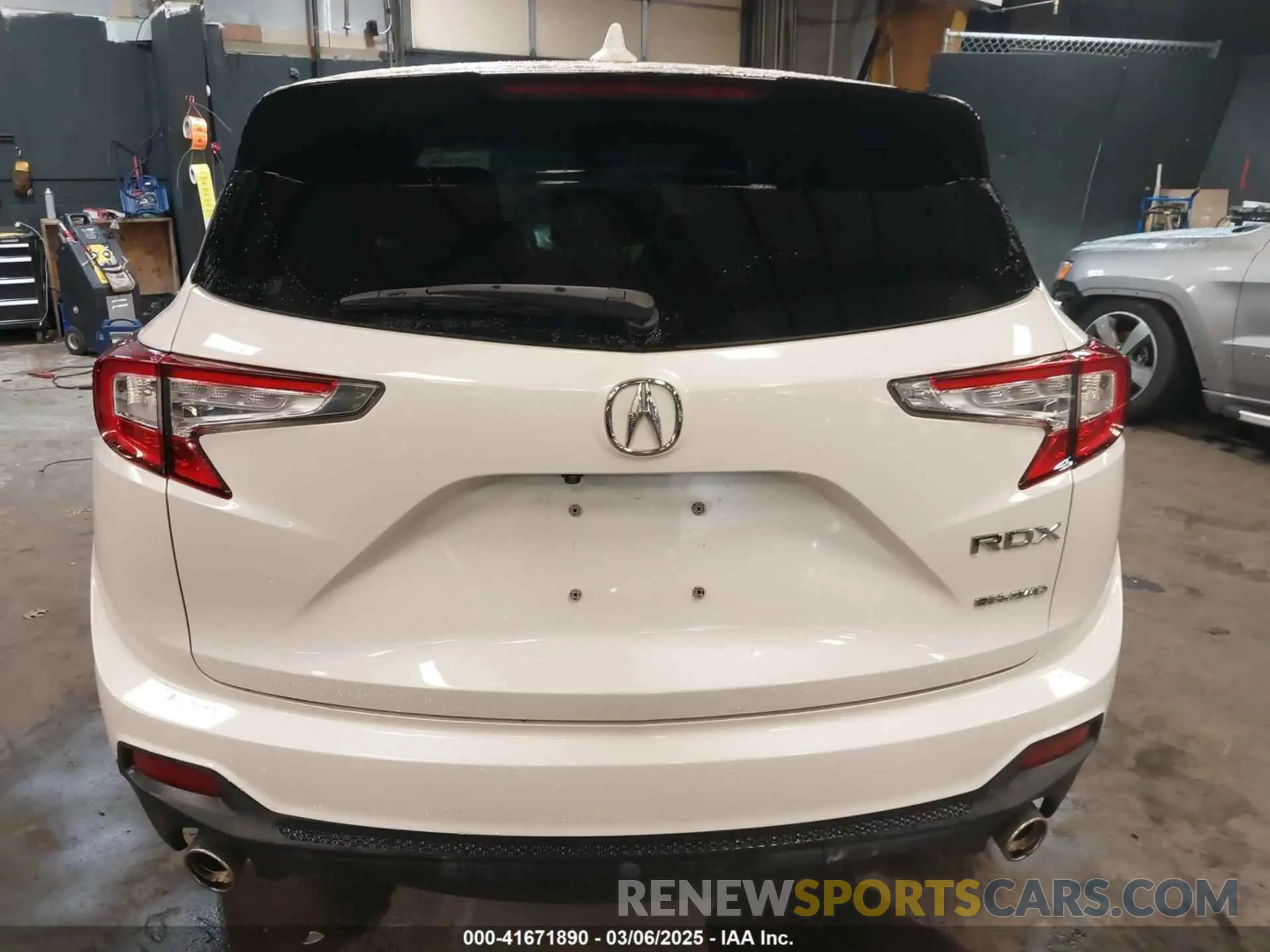 16 Photograph of a damaged car 5J8TC2H38KL002225 ACURA RDX 2019