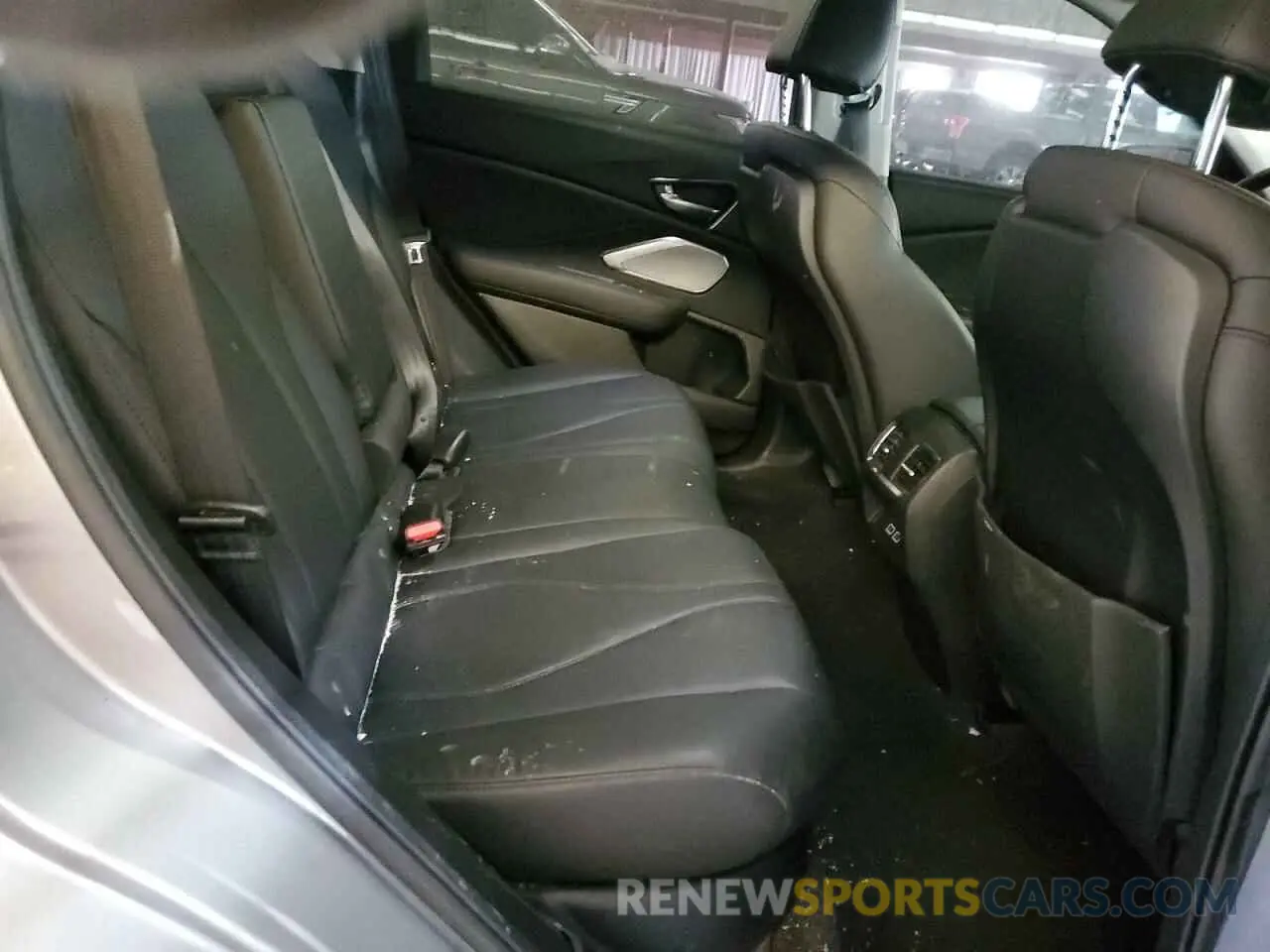 11 Photograph of a damaged car 5J8TC2H38KL808176 ACURA RDX 2019