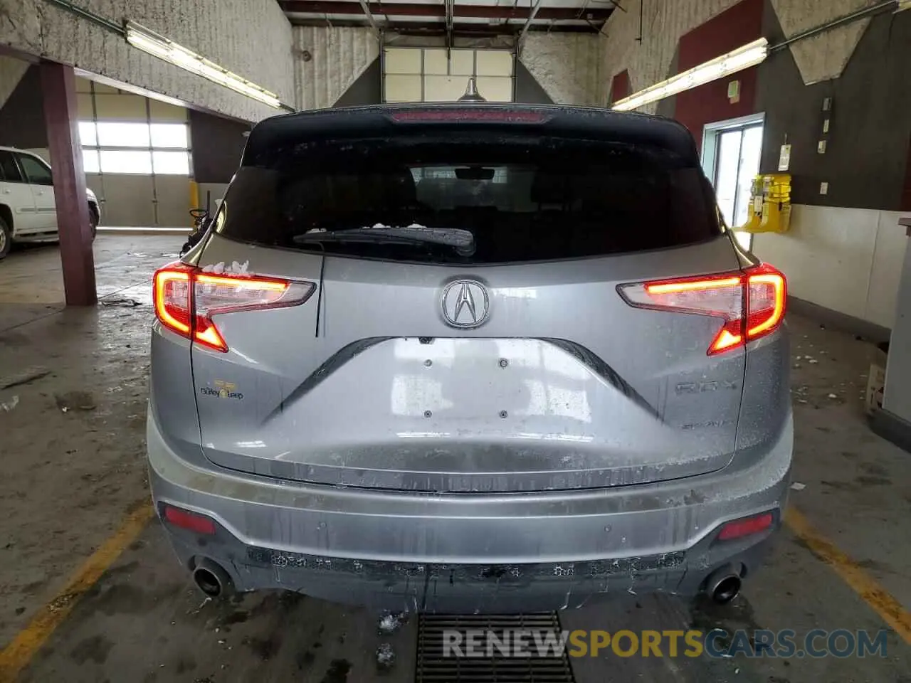 6 Photograph of a damaged car 5J8TC2H38KL808176 ACURA RDX 2019
