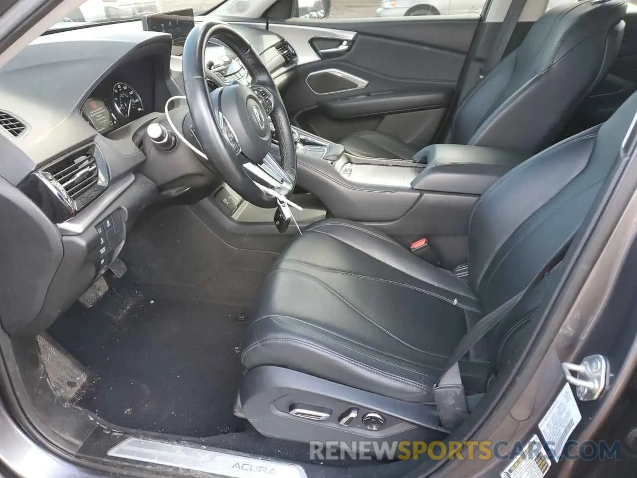 7 Photograph of a damaged car 5J8TC2H39KL031457 ACURA RDX 2019