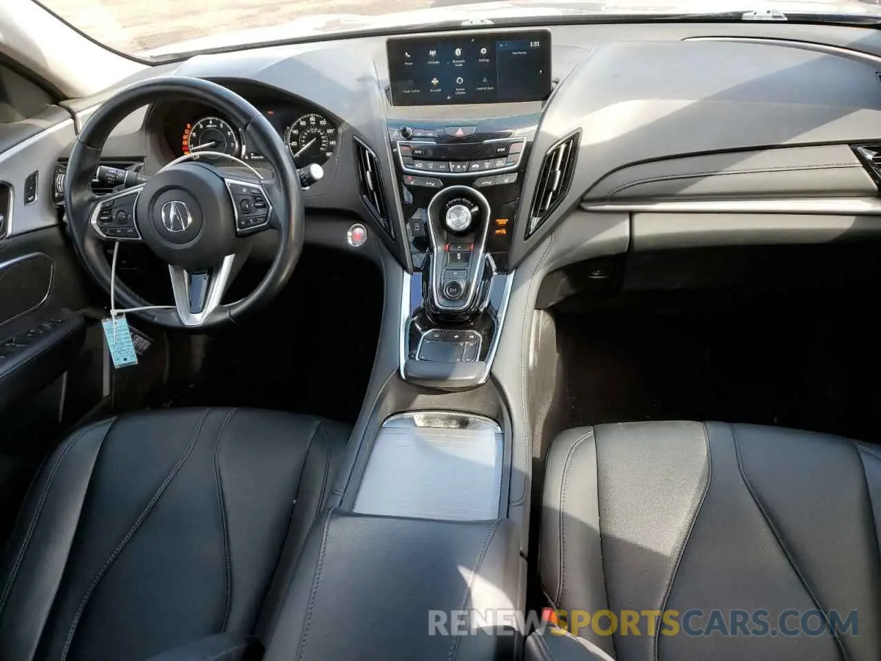 8 Photograph of a damaged car 5J8TC2H39KL031457 ACURA RDX 2019
