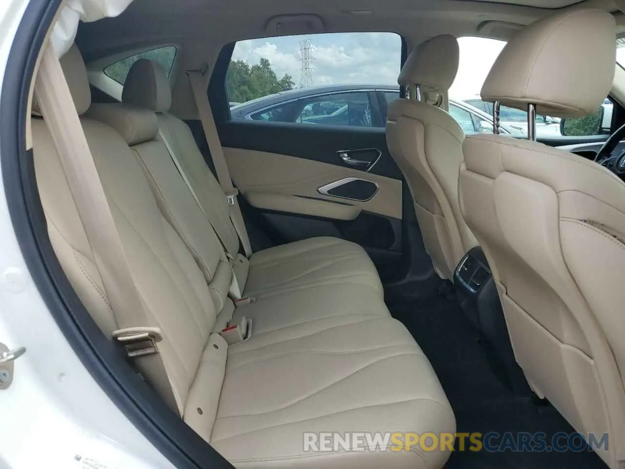 11 Photograph of a damaged car 5J8TC2H3XKL026297 ACURA RDX 2019