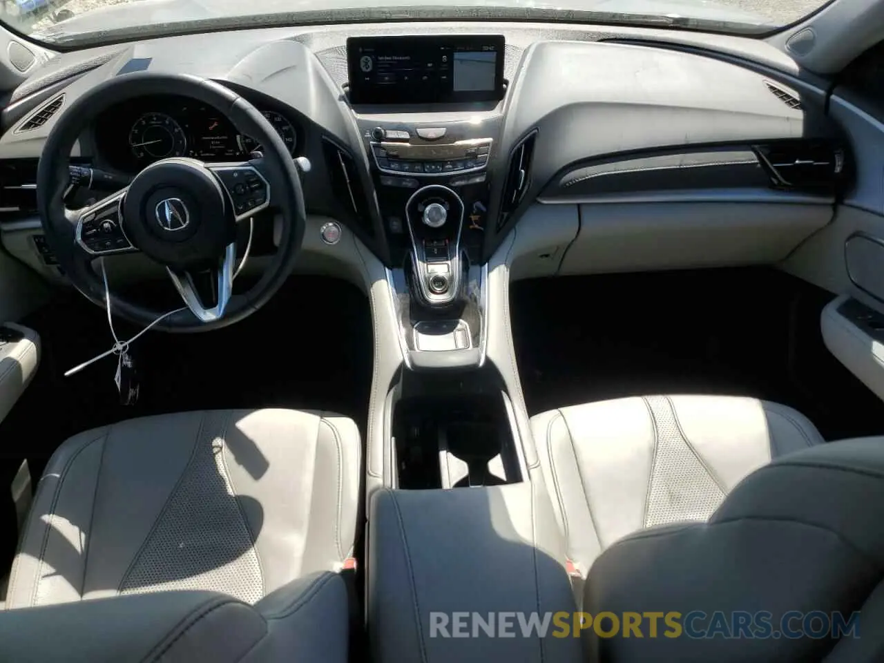 8 Photograph of a damaged car 5J8TC2H51KL005369 ACURA RDX 2019