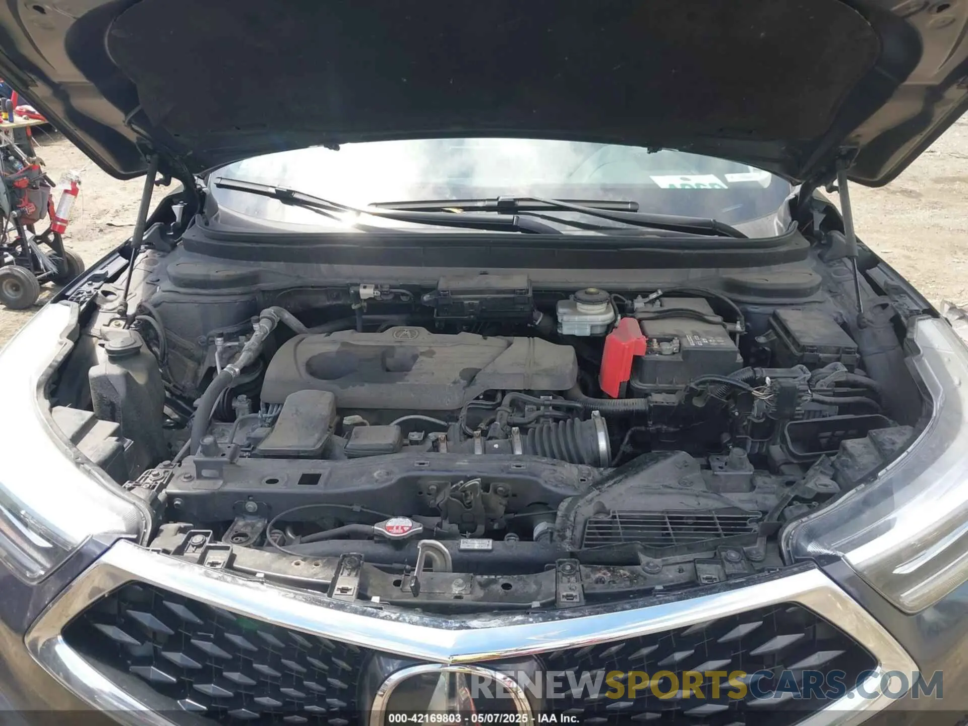 10 Photograph of a damaged car 5J8TC2H54KL017533 ACURA RDX 2019