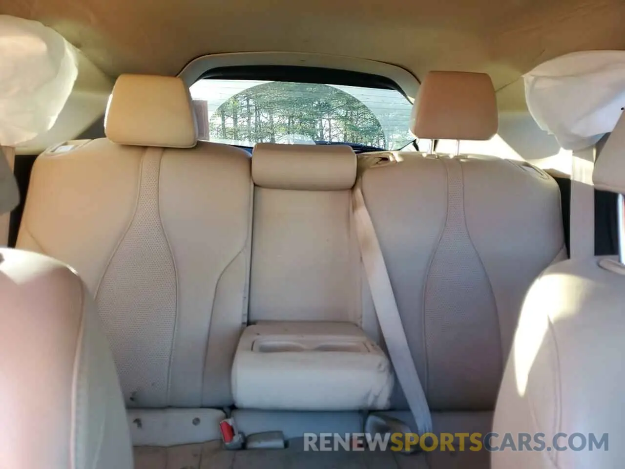 10 Photograph of a damaged car 5J8TC2H54KL030945 ACURA RDX 2019