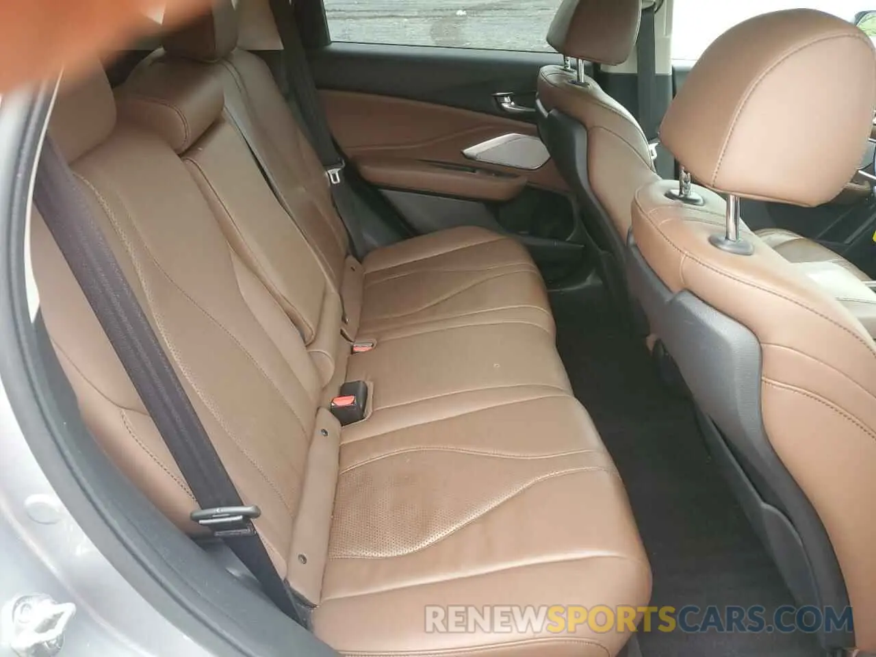 11 Photograph of a damaged car 5J8TC2H56KL009207 ACURA RDX 2019