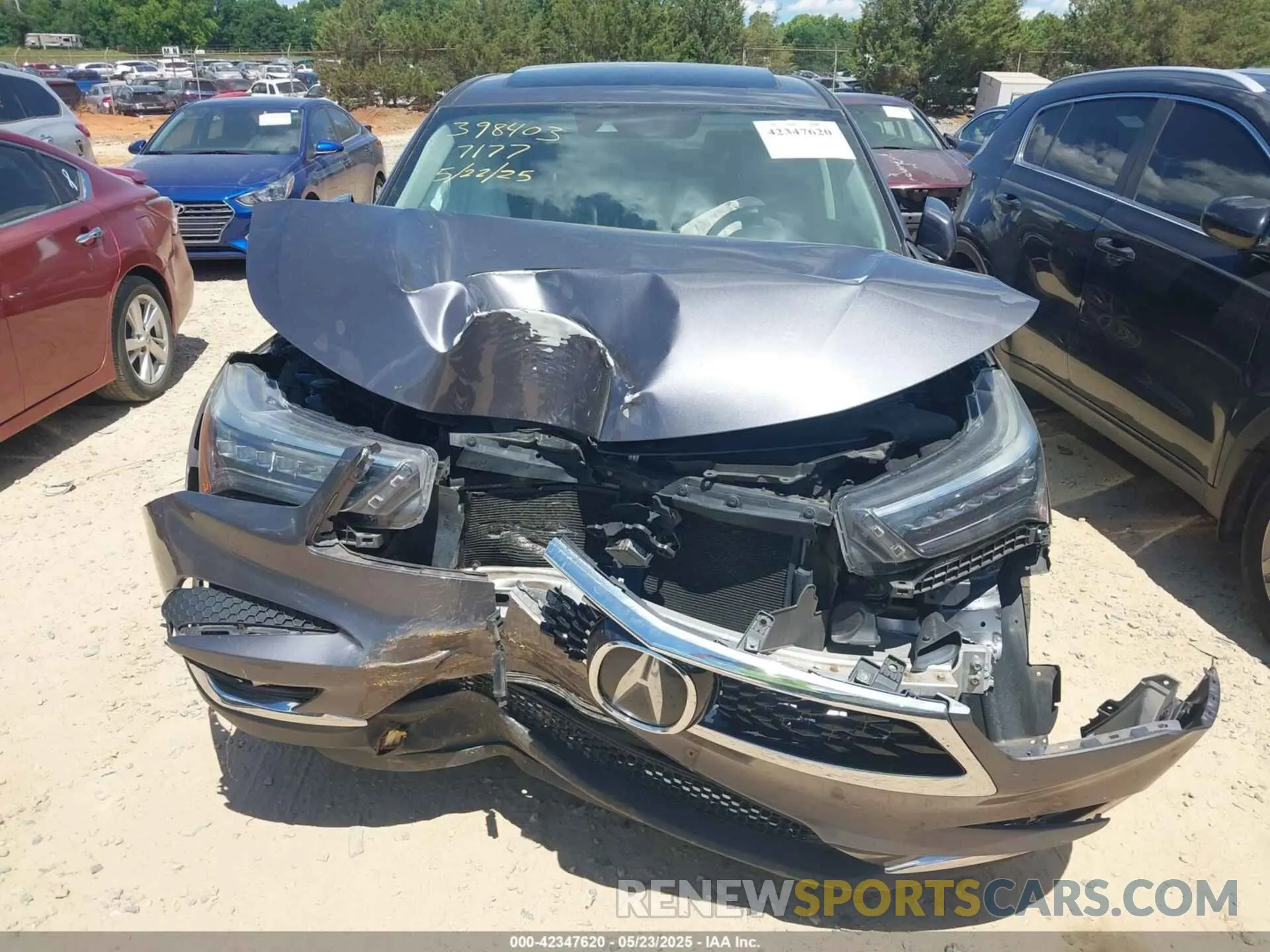 11 Photograph of a damaged car 5J8TC2H58KL017177 ACURA RDX 2019
