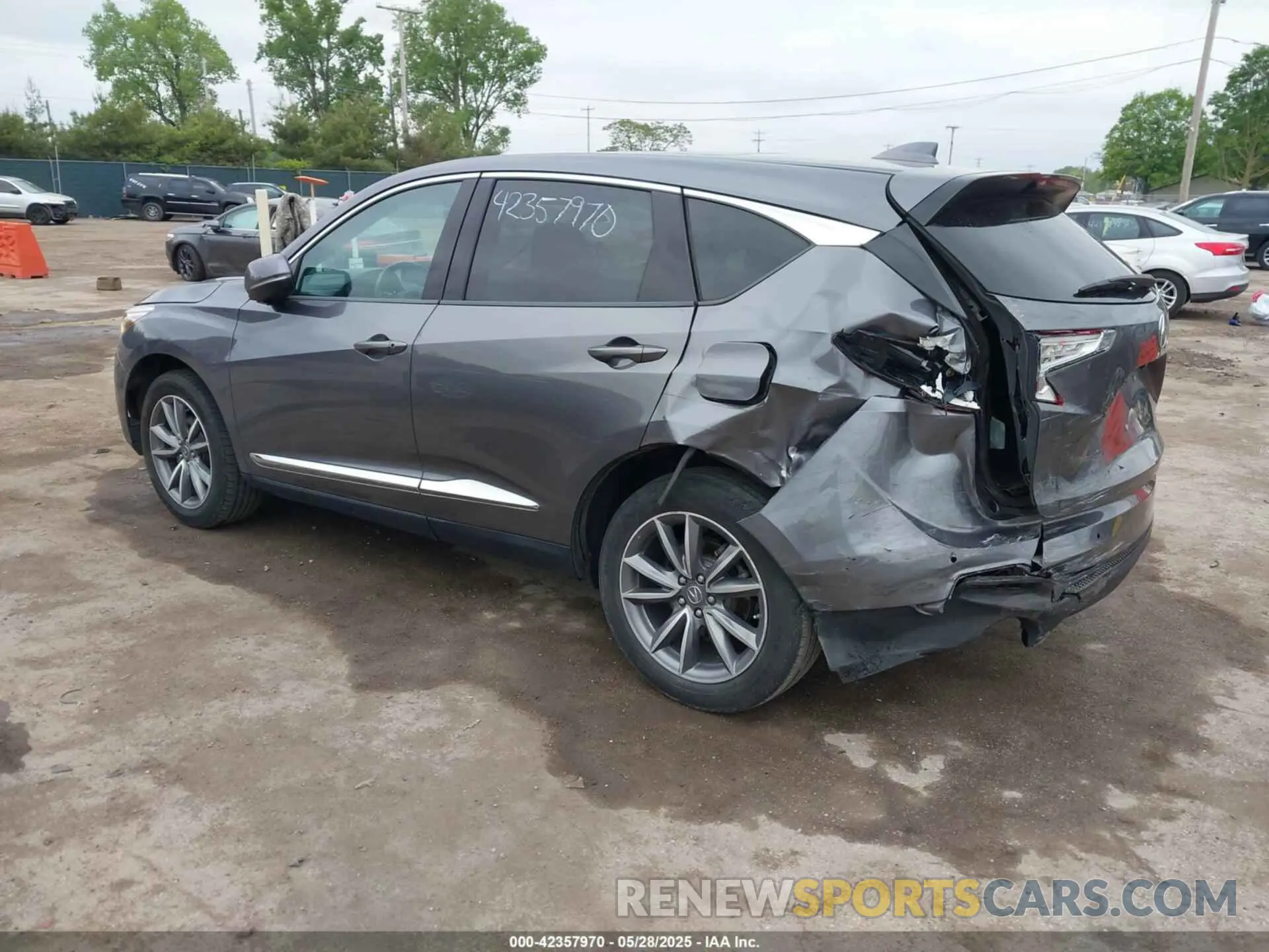 3 Photograph of a damaged car 5J8TC2H59KL026180 ACURA RDX 2019
