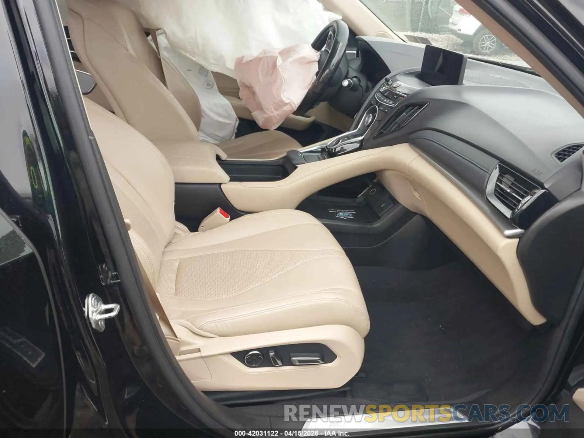 5 Photograph of a damaged car 5J8TC2H5XKL012224 ACURA RDX 2019