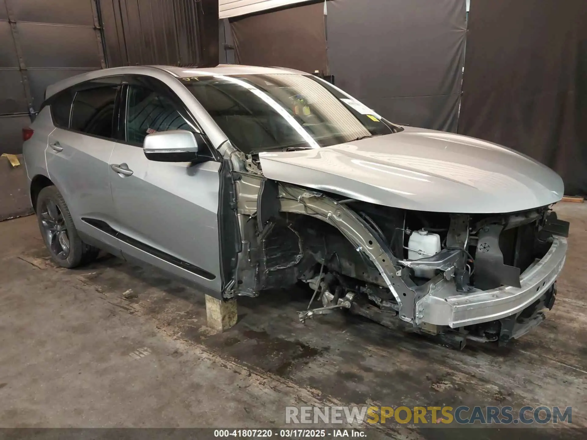 6 Photograph of a damaged car 5J8TC2H62KL025641 ACURA RDX 2019