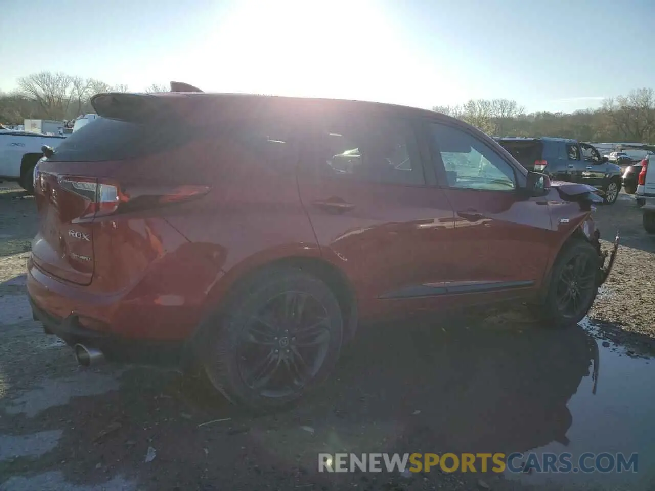 3 Photograph of a damaged car 5J8TC2H64KL016875 ACURA RDX 2019