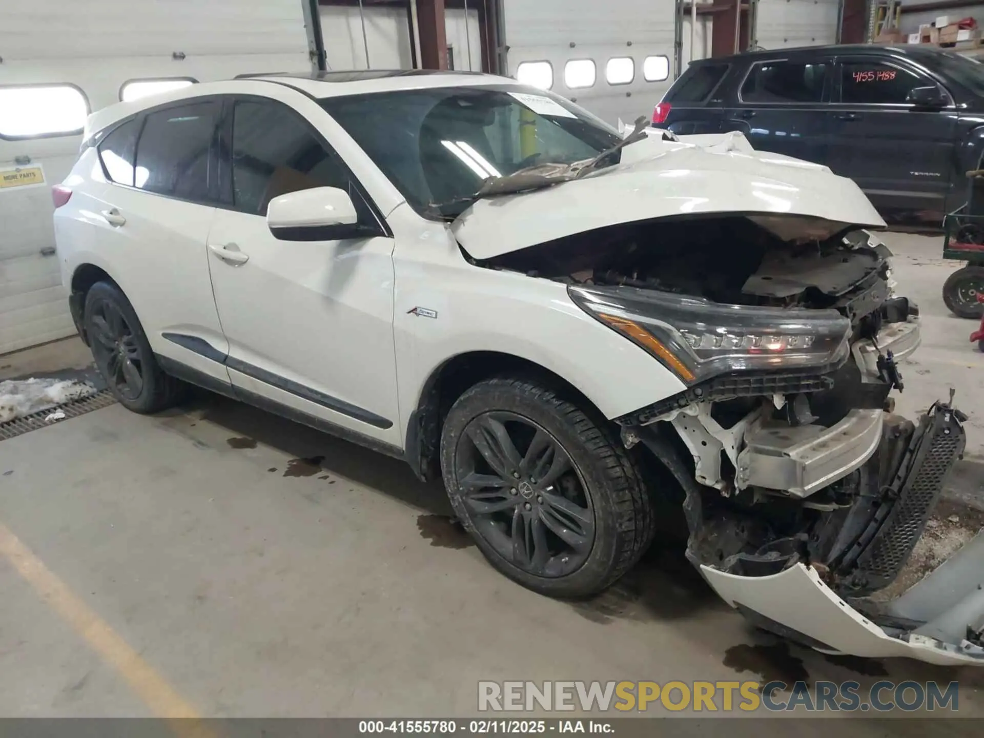 1 Photograph of a damaged car 5J8TC2H64KL800117 ACURA RDX 2019