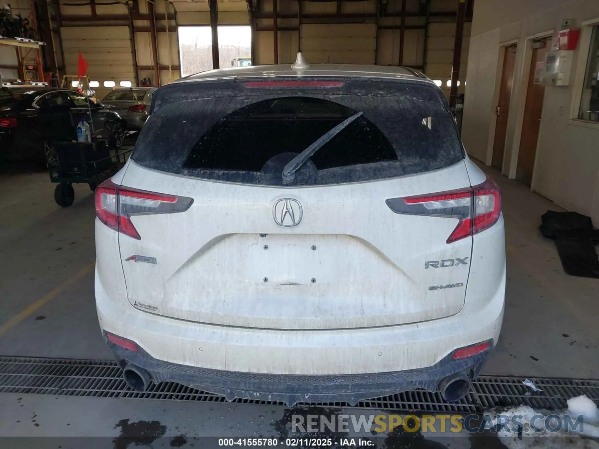17 Photograph of a damaged car 5J8TC2H64KL800117 ACURA RDX 2019