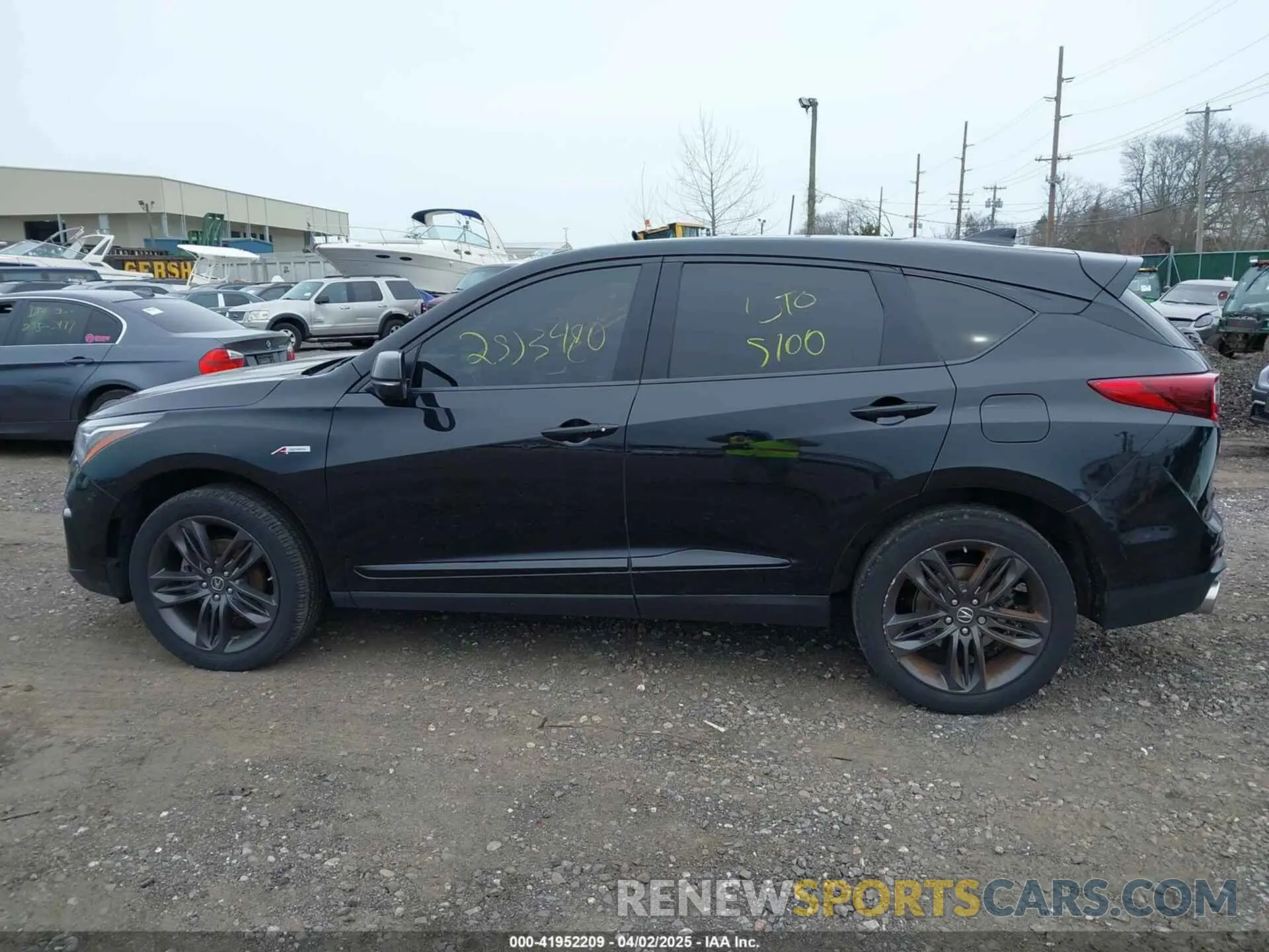 14 Photograph of a damaged car 5J8TC2H66KL010558 ACURA RDX 2019