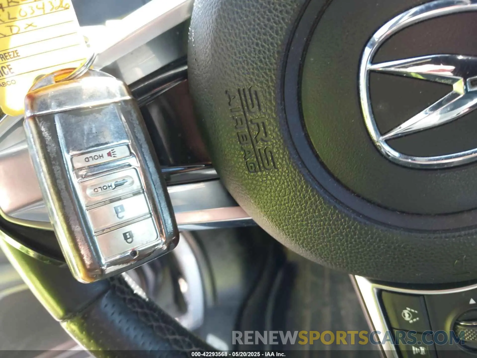 11 Photograph of a damaged car 5J8TC2H66KL034326 ACURA RDX 2019