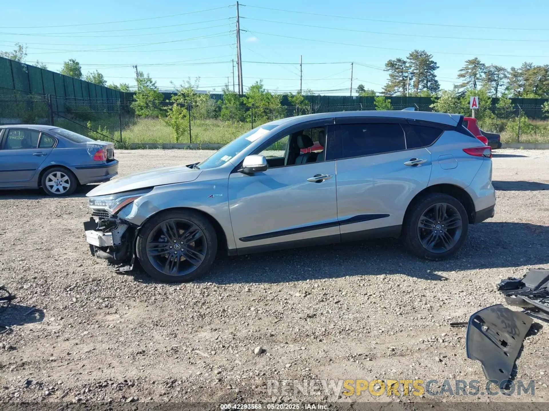 14 Photograph of a damaged car 5J8TC2H66KL034326 ACURA RDX 2019