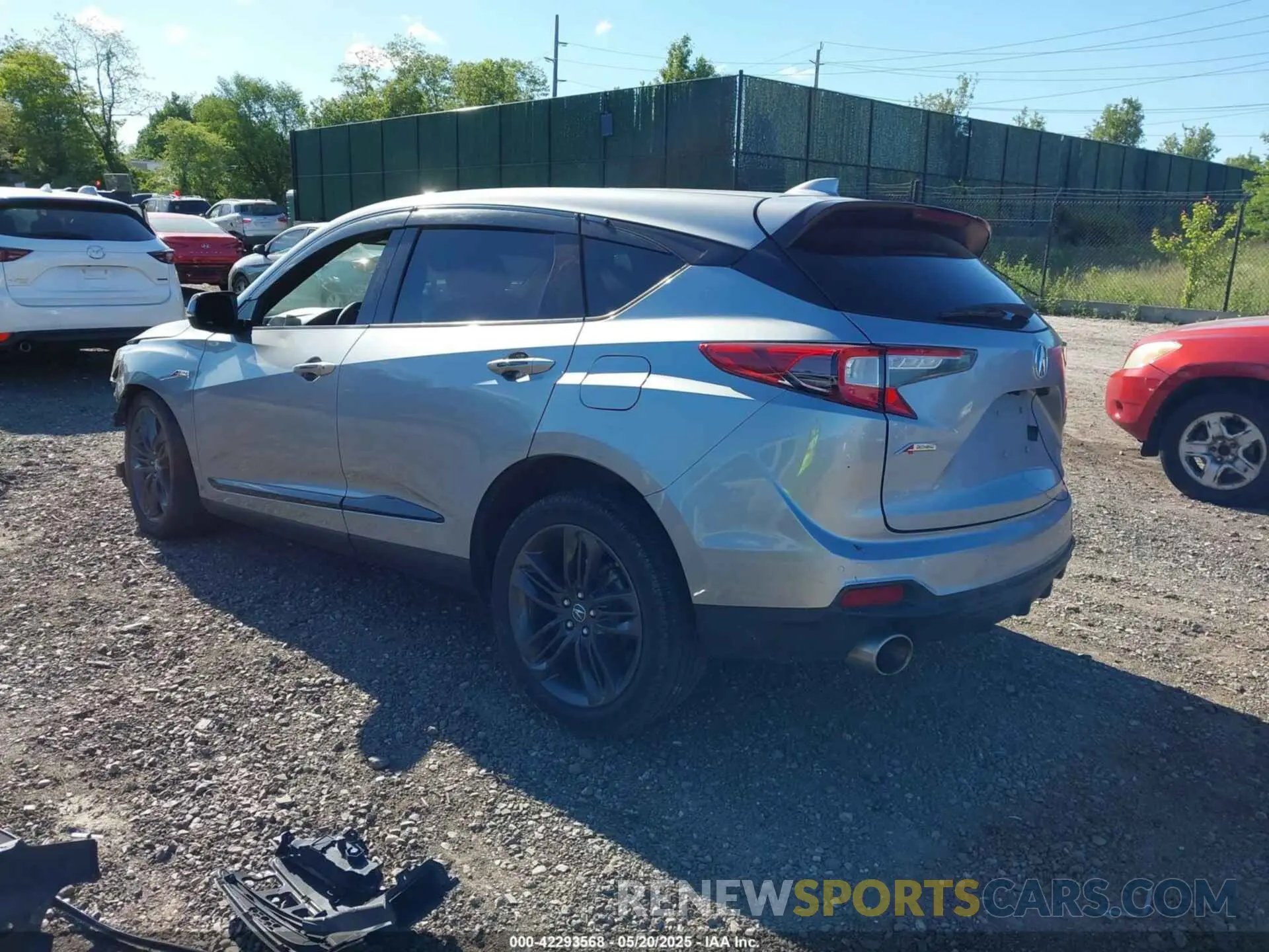 3 Photograph of a damaged car 5J8TC2H66KL034326 ACURA RDX 2019